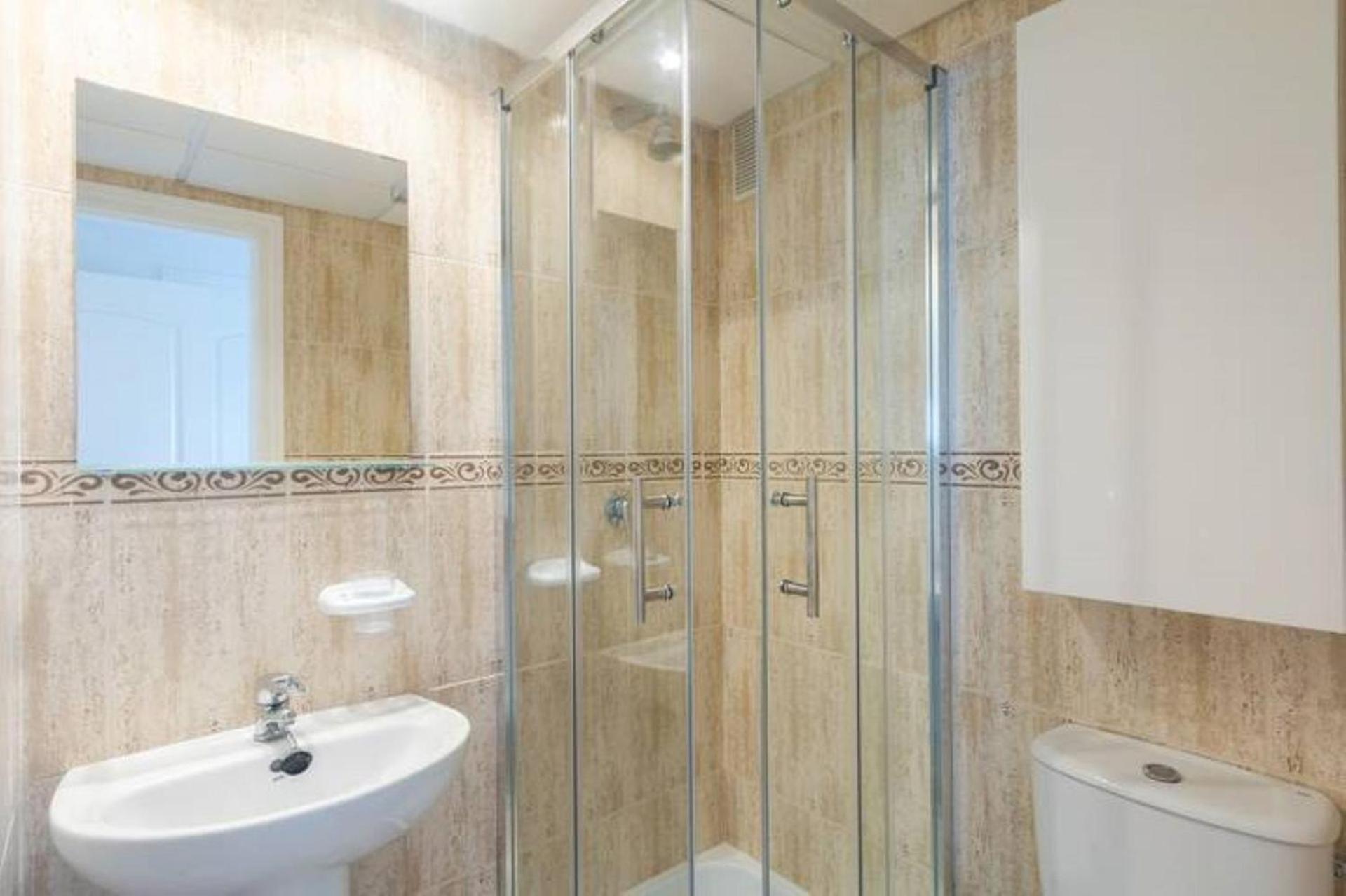 Lovely 2-Bed Apartment In Marina De La Duquesa Кастильо-де-Сабинильяс Экстерьер фото